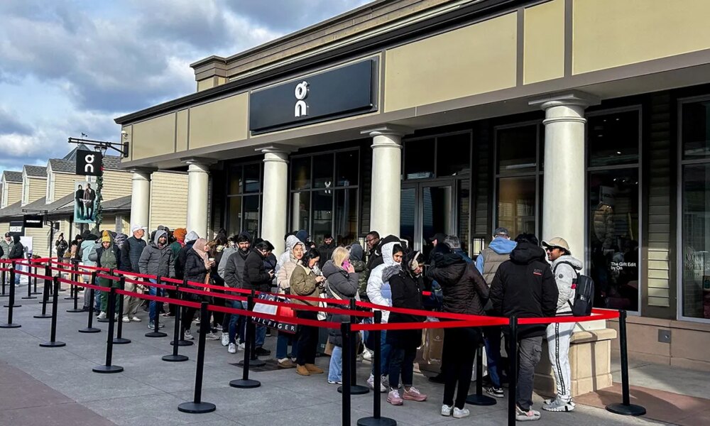 Black Friday online spending hits record $11.8 billion with AI surge