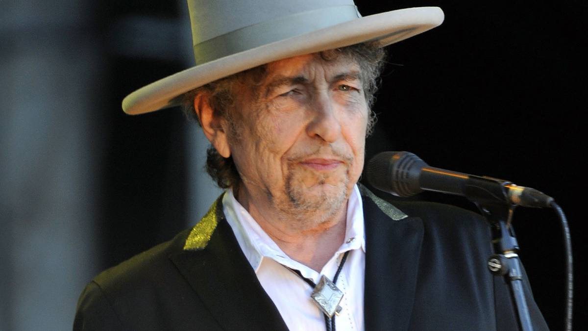 Bob Dylan Called This Forgotten Song a Mistake and His Worst Song Ever