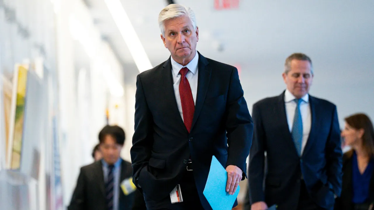 Fed's Waller meets Treasury Secretary Bessent amid chair speculation