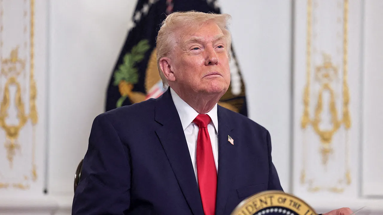 Trump says airlines should consider the airspace above Venezuela closed