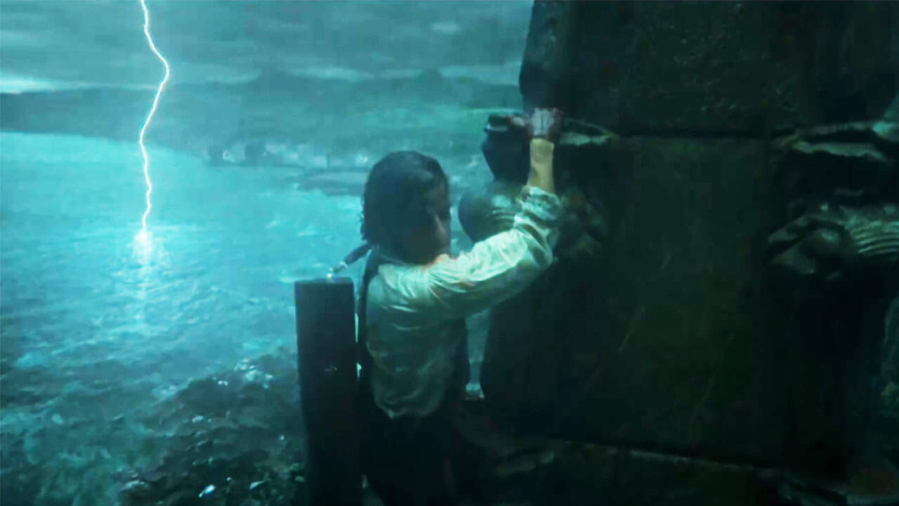 Netflix's Latest Sci-Fi Exclusive Is A Graphic, R-Rated Hot Mess You Can't Stop Watching