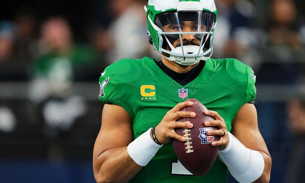 Black Friday Football: How to Watch Bears vs. Eagles Today for Free