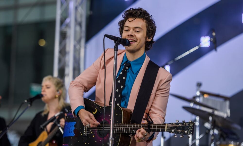 Harry Styles is going to read us a bedtime story and it's exactly what we need right now