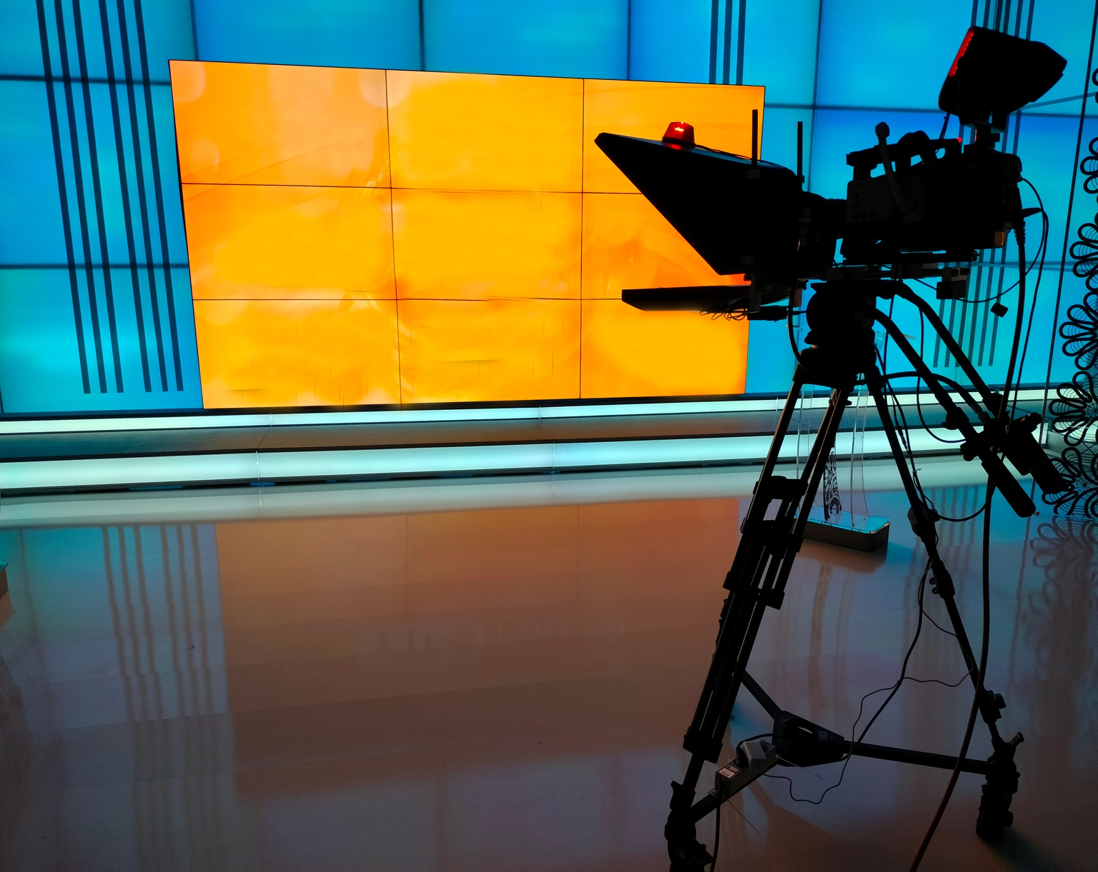 Nexstar Media: Downgrade To Hold Until Tegna Deal Plays Out