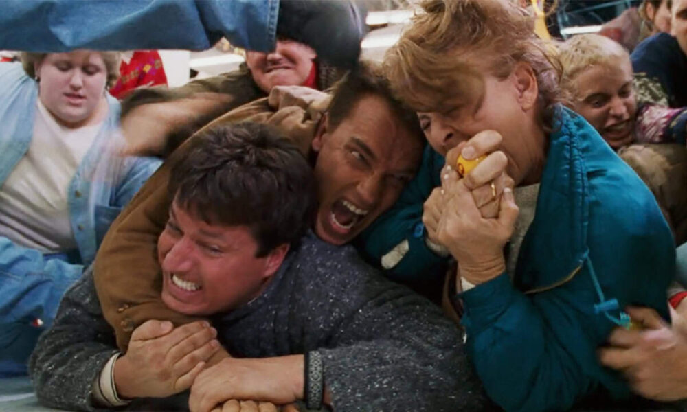 Arnold Schwarzenegger’s Perfect Holiday Movie Is Now Free To Stream