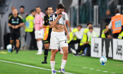 TURIN, ITALY - AUGUST 24: Andrea Cambiaso of Juventus walks off the pitch after receiving a red card during the Serie A match between Juventus FC and Parma Calcio 1913 at on August 24, 2025 in Turin, Italy. (Photo by Valerio Pennicino/Getty Images)