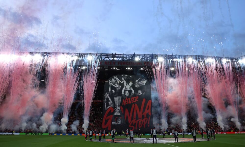 Man Utd have unseen teenager who "looks better than half their first team"