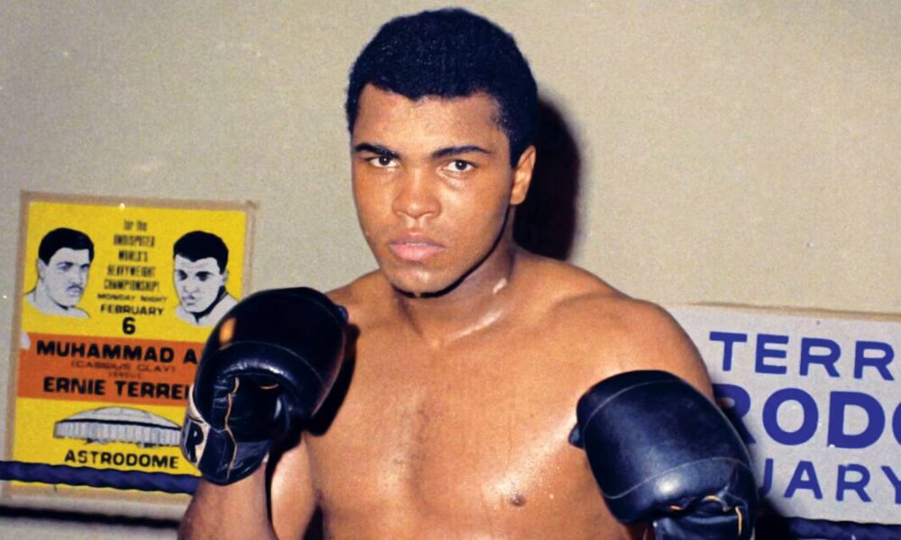 “I’m better than Ali”: Heavyweight legend says his record proves that he’s really the best ever