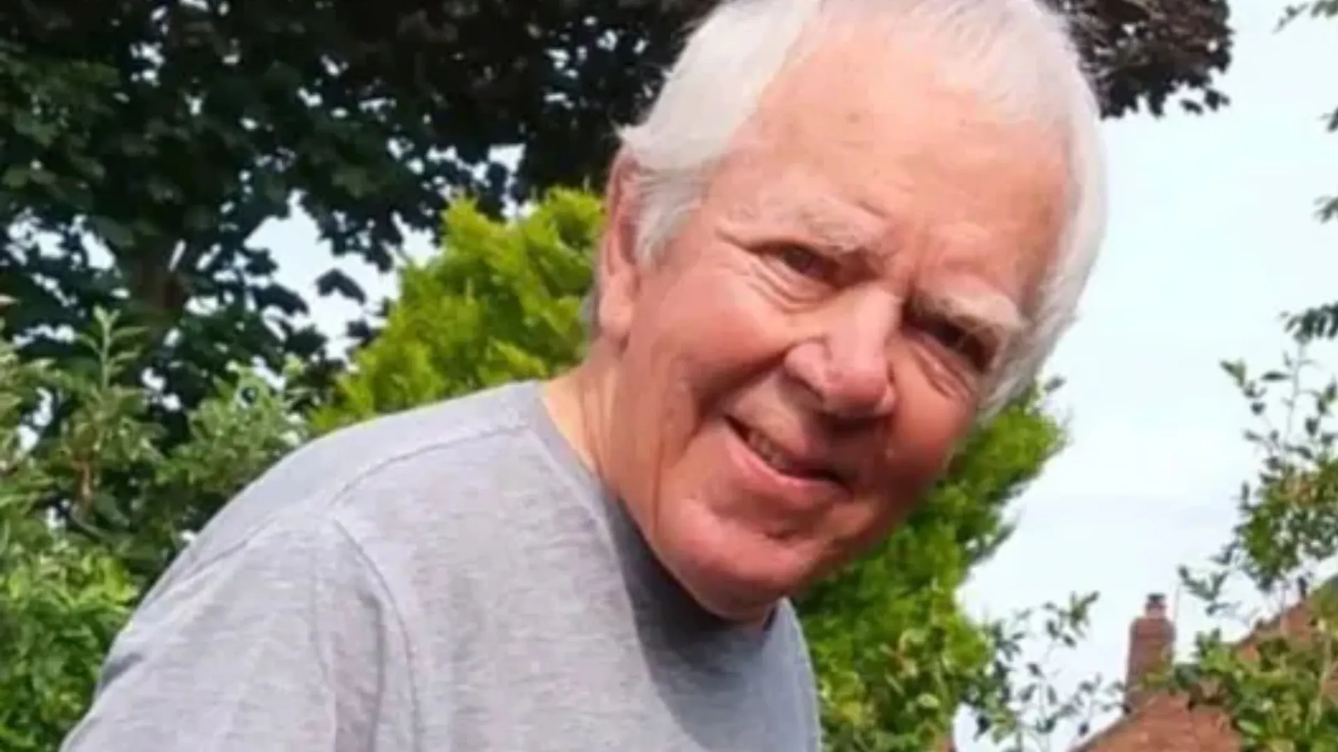 Heartbreaking tribute paid to OAP who died after crash with Lamborghini