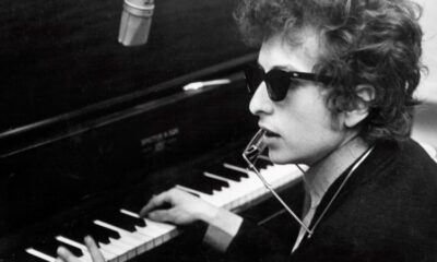 This Iconic Singer Covered Bob Dylan's "Make You Feel My Love" and It Outshined the Original