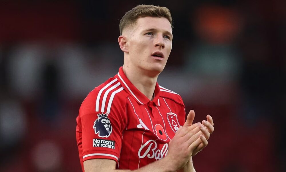 Man Utd move 'close' to signing big-money midfielder