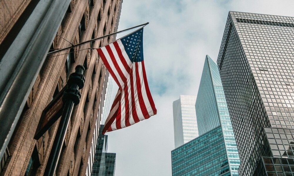 World shares are mixed, tracking Wall Street's winning streak, as US markets close for Thanksgiving