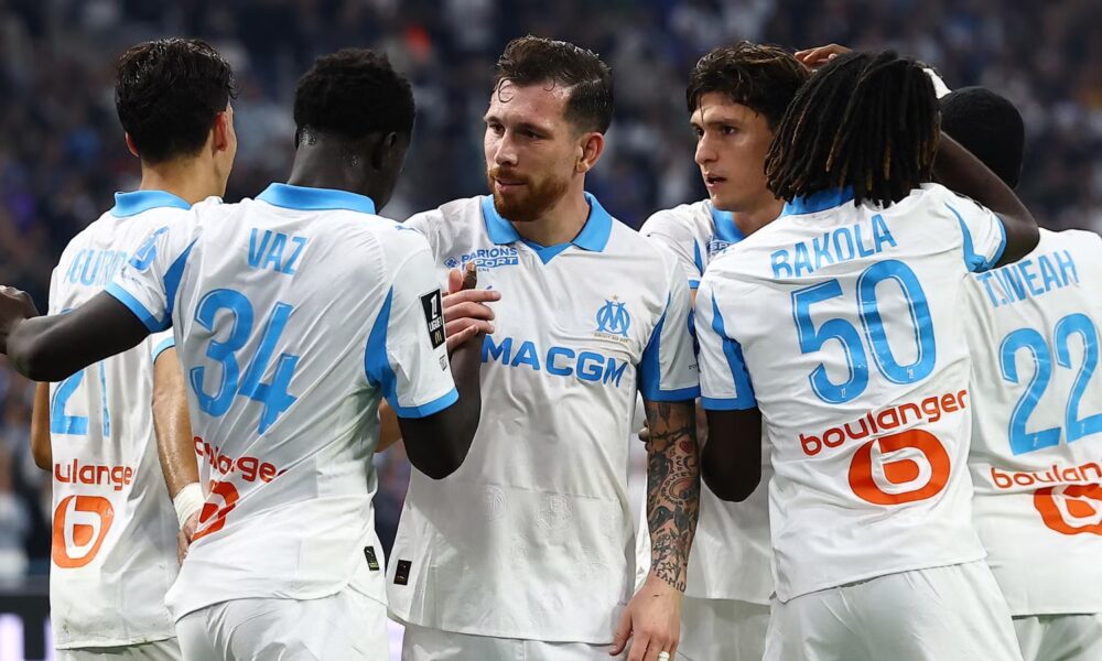 Chelsea now ahead of Arsenal in race for "unpredictable" striker, talks opened