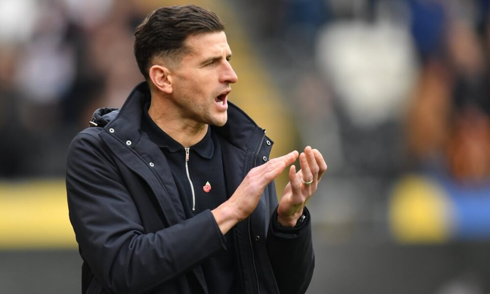 'We can help' - Portsmouth boss' words of advice to duo dropped for Millwall game