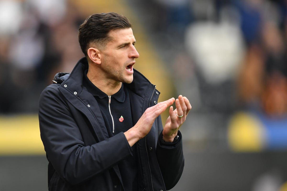 'We can help' - Portsmouth boss' words of advice to duo dropped for Millwall game