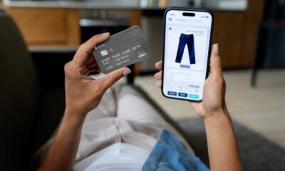 How to avoid scams when shopping online