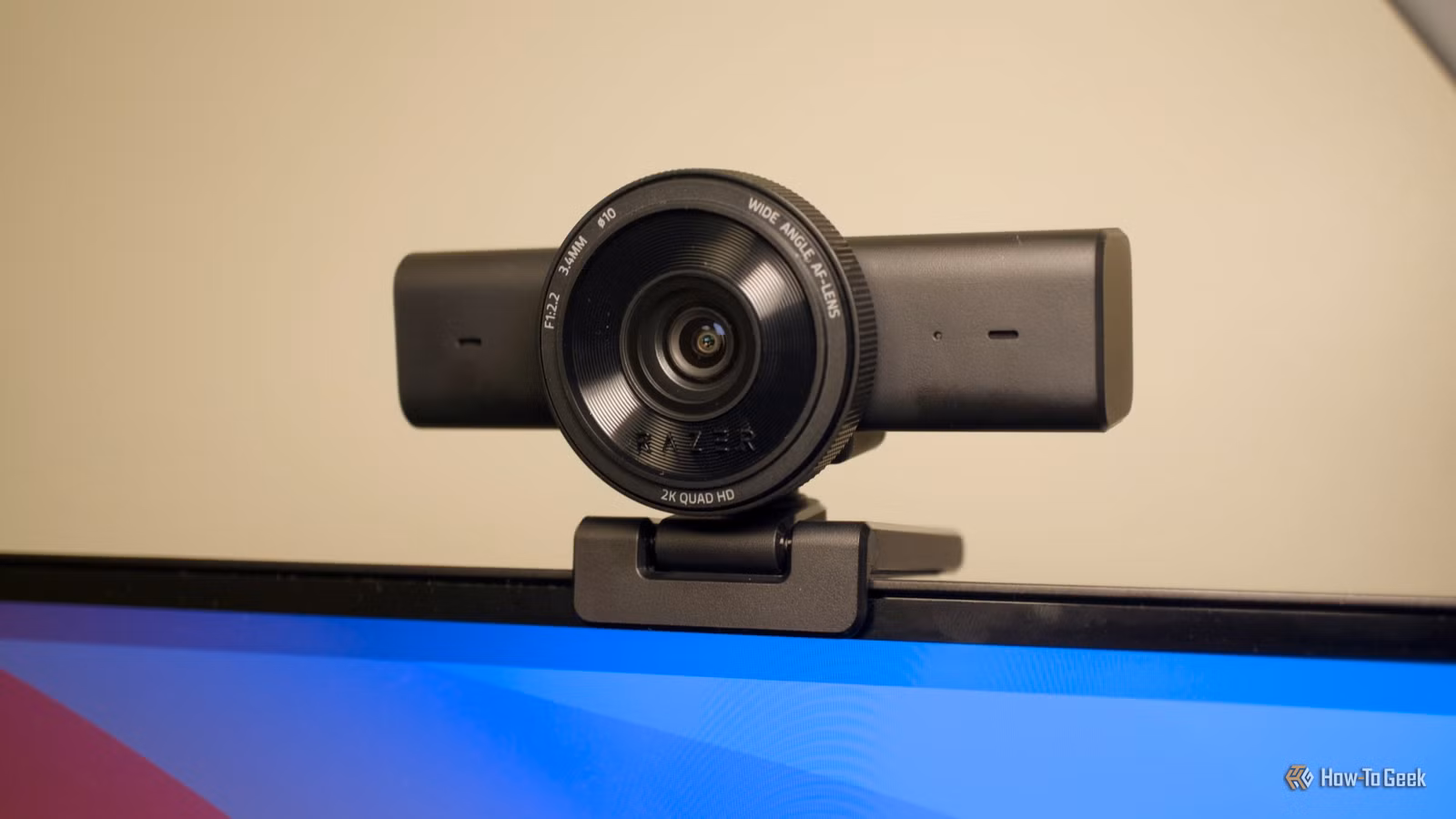 A 1440p webcam with too many compromises