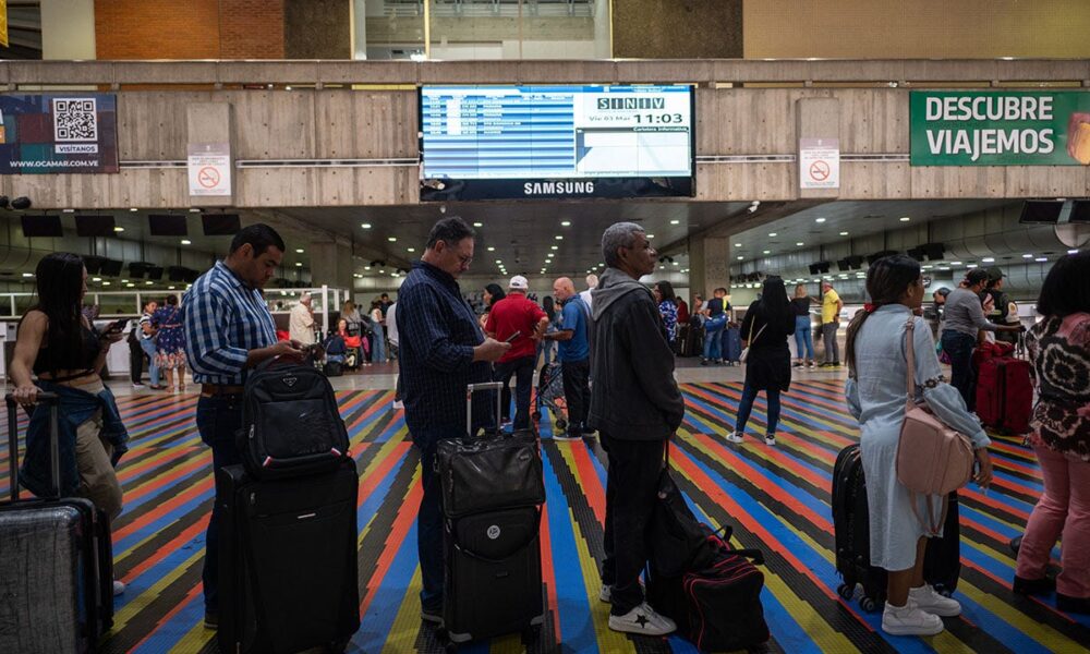 International airlines cancel Venezuela flights after FAA safety warning