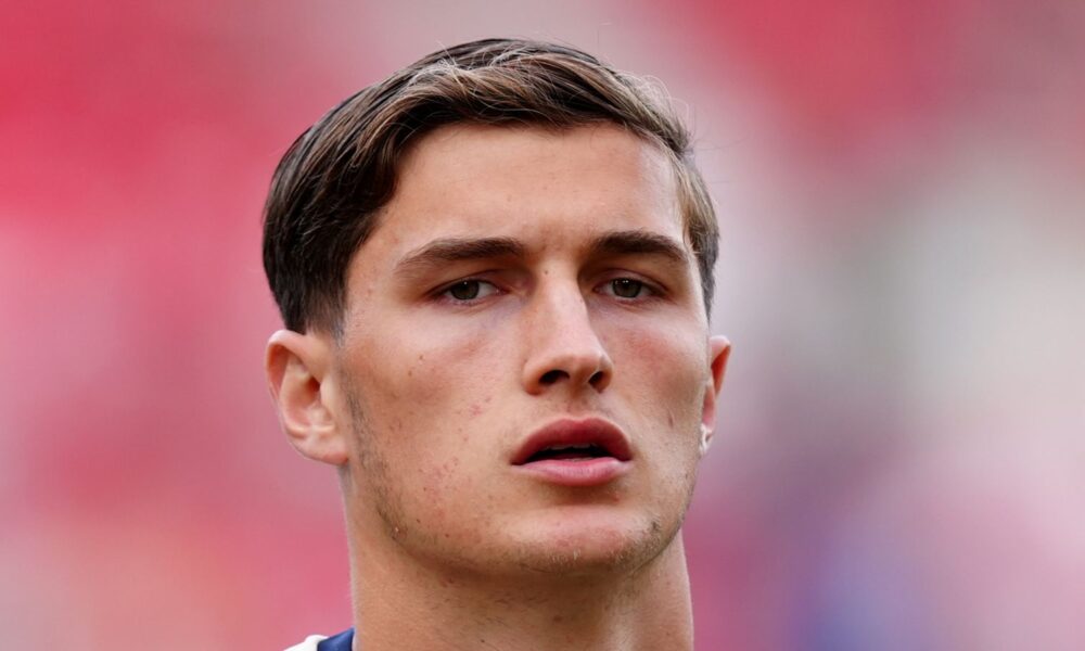 Freddie Potts: West Ham midfielder realising lifelong dream after Hammers academy graduate breaks into first team | Football News