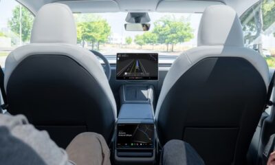 tesla-robotaxi-interior