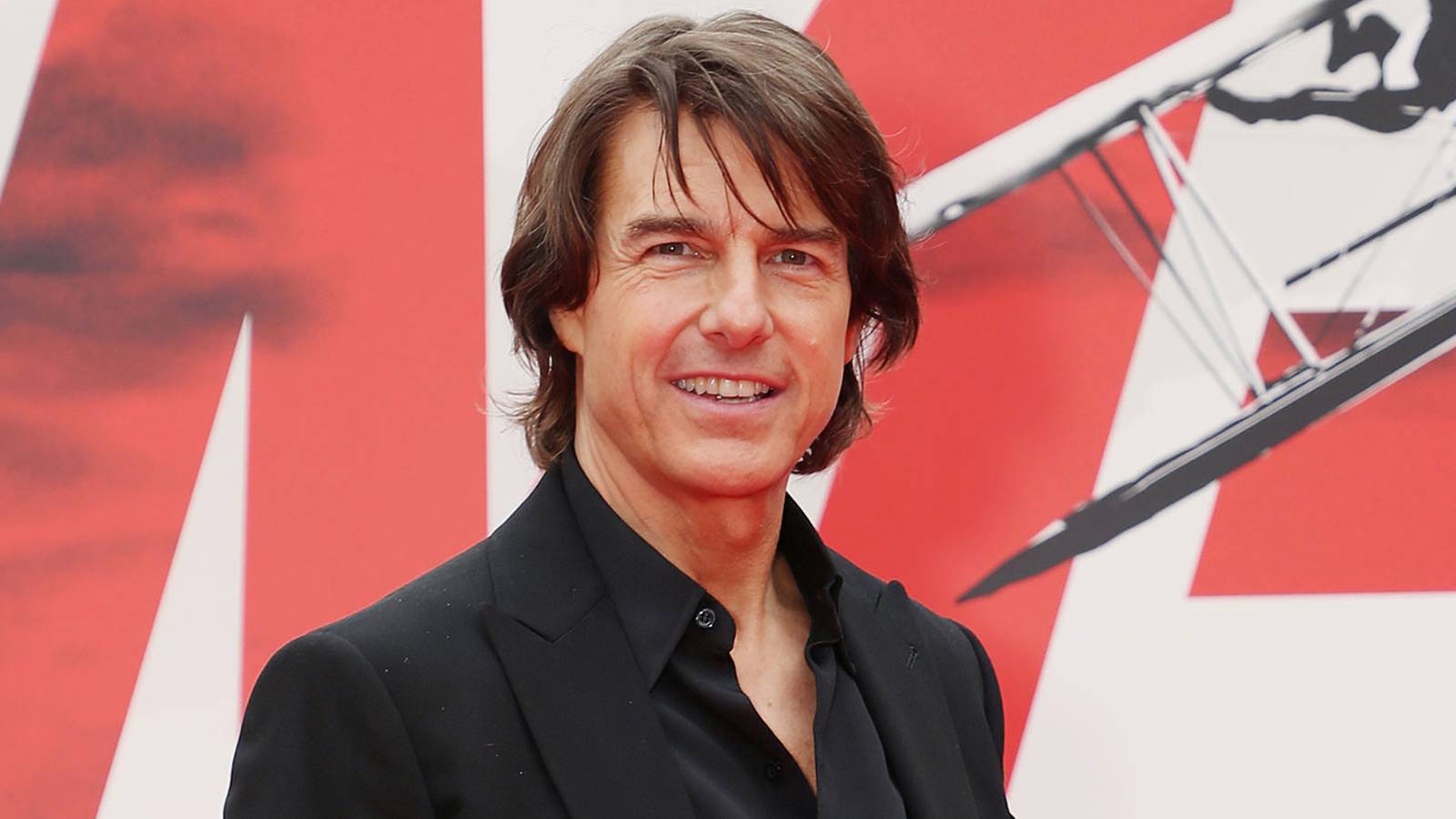 Tom Cruise’s First Original Action Movie in 8 Years Finally Gets Its First Look