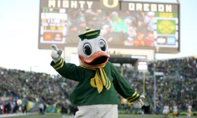 Oregon swaps spots with Ole Miss in latest AP Top 25