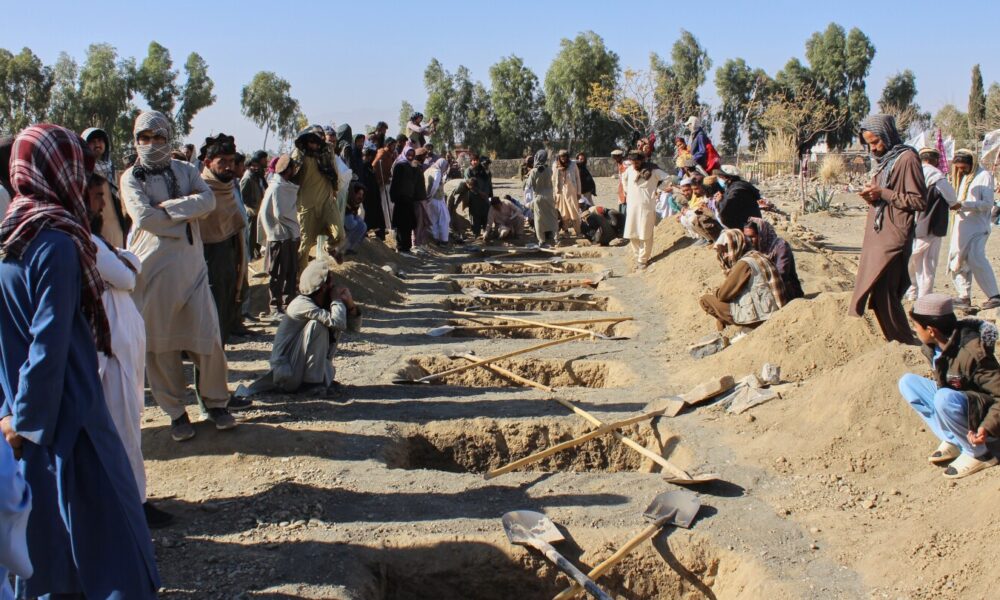 Pakistan airstrikes in Afghanistan kill 10 people, Kabul says