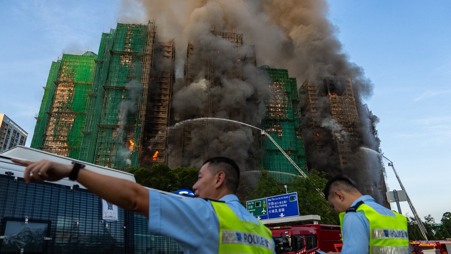 4 dead in Hong Kong high-rise residential complex fire