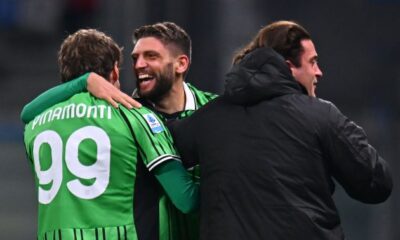 SASSUOLO, ITALY - NOVEMBER 03: Domenico Berardi of US Sassuolo celebrates after scoring the 1-1 goal during the Serie A match between US Sassuolo Calcio and Genoa CFC at Mapei Stadium Citta del Tricolore on November 03, 2025 in Sassuolo, Italy. (Photo by Alessandro Sabattini/Getty Images)