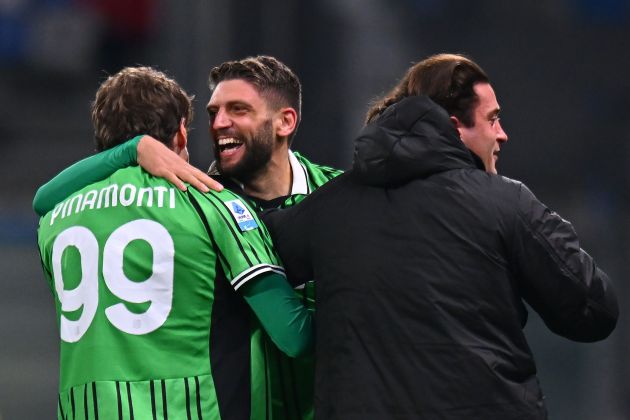 SASSUOLO, ITALY - NOVEMBER 03: Domenico Berardi of US Sassuolo celebrates after scoring the 1-1 goal during the Serie A match between US Sassuolo Calcio and Genoa CFC at Mapei Stadium Citta del Tricolore on November 03, 2025 in Sassuolo, Italy. (Photo by Alessandro Sabattini/Getty Images)