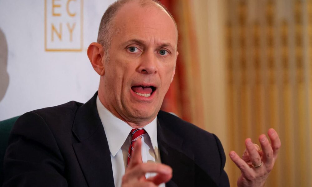 Fed's Goolsbee says he's uncomfortable front-loading too many rate cuts