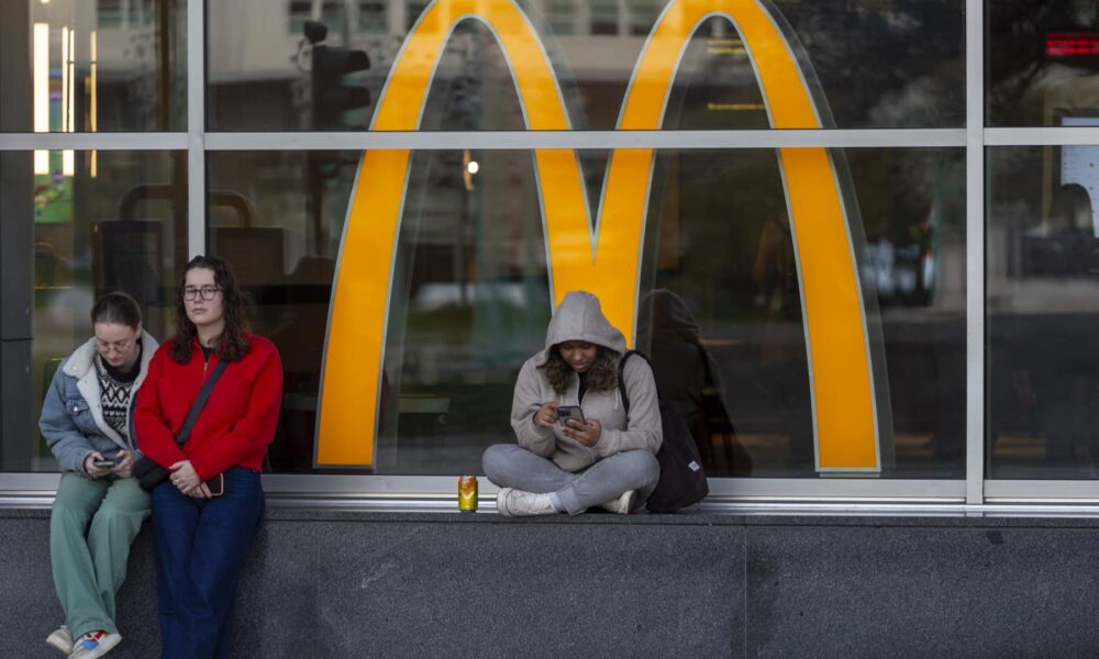 McDonald's to emphasize value by updating franchising standards