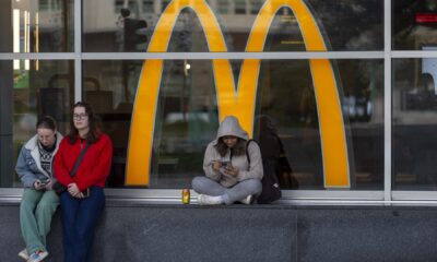 McDonald's to emphasize value by updating franchising standards