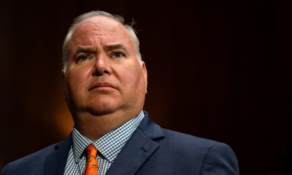 Frontier Airlines replaces CEO Barry Biffle with carrier's president