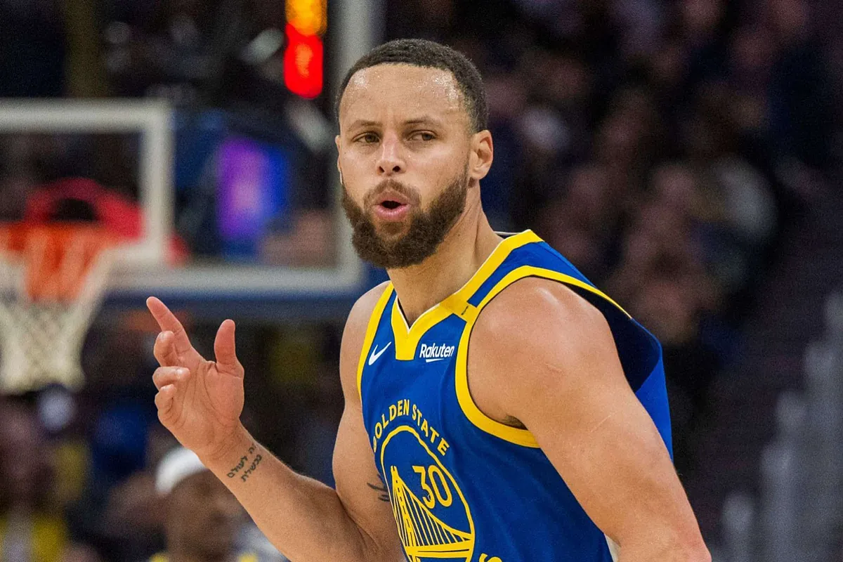 Stephen Curry baited into 1v1 challenge with Celtics star Jaylen Brown