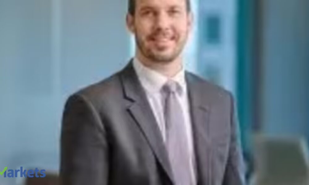 US equity markets: Largecaps stay strong, smallcaps eye alpha opportunities, says Vincent Nichols