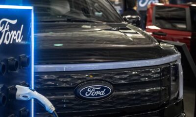 Ford Electric-Vehicle Sales Sink After Key Tax Credit Ends