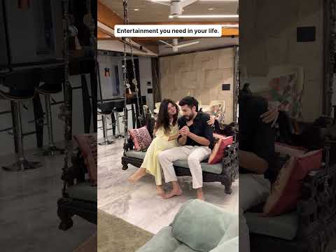 Who did it better?😍 #coupledance #couple #couplegoals #govinda #cute #relatable #entertainment