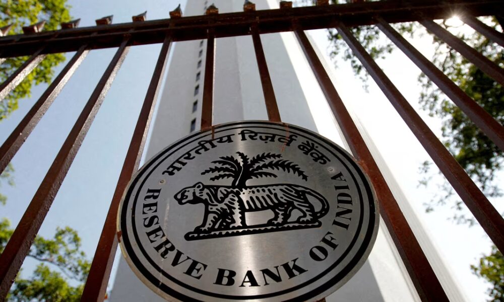 India Central Bank Delivers Rate Cut to Boost Economy