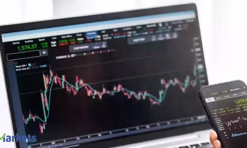 Nifty ends flat as resistance holds; cautious optimism likely for coming week