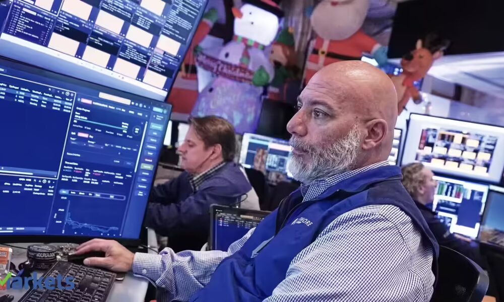 Wall Street bets Chinese stocks will extend $2.4 trillion rally