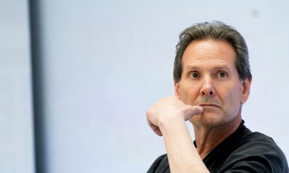 Verizon’s Mass Layoffs Were ‘Inevitable,’ CEO Says. What the Telecom Wants to Do in 2026.