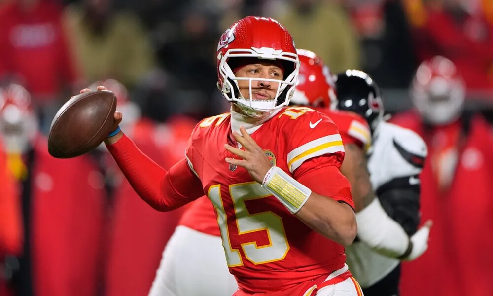Patrick Mahomes injury update: How long will the Chiefs quarterback be out? Everything you need to know