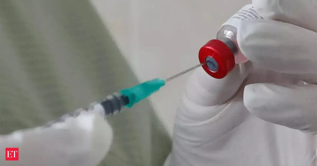 Trump admin confirms probe of possible Covid vaccine deaths