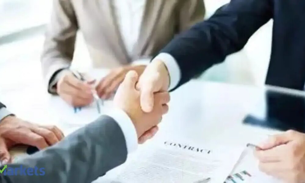 Foreign investors sold Indian shares at Rs 145 crore every trading hour in 2025