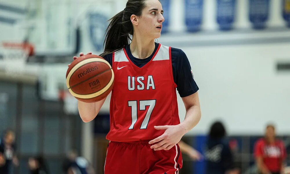 Sophie Cunningham keeps a close eye on Caitlin Clark's every move and assigns her a new mission