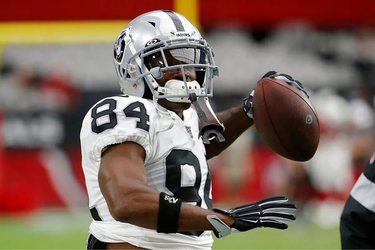 How a former GM voided $30 million in guaranteed money from Antonio Brown after a spiral of chaos