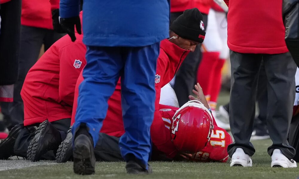 NFL injury expert Dr. Jesse Morse provides Patrick Mahomes' potential recovery timeline for the 2026 season