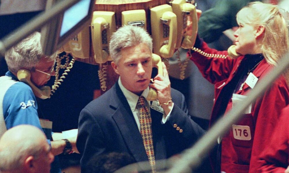 The Eerie Parallels Between AI Mania and the Dot-Com Bubble