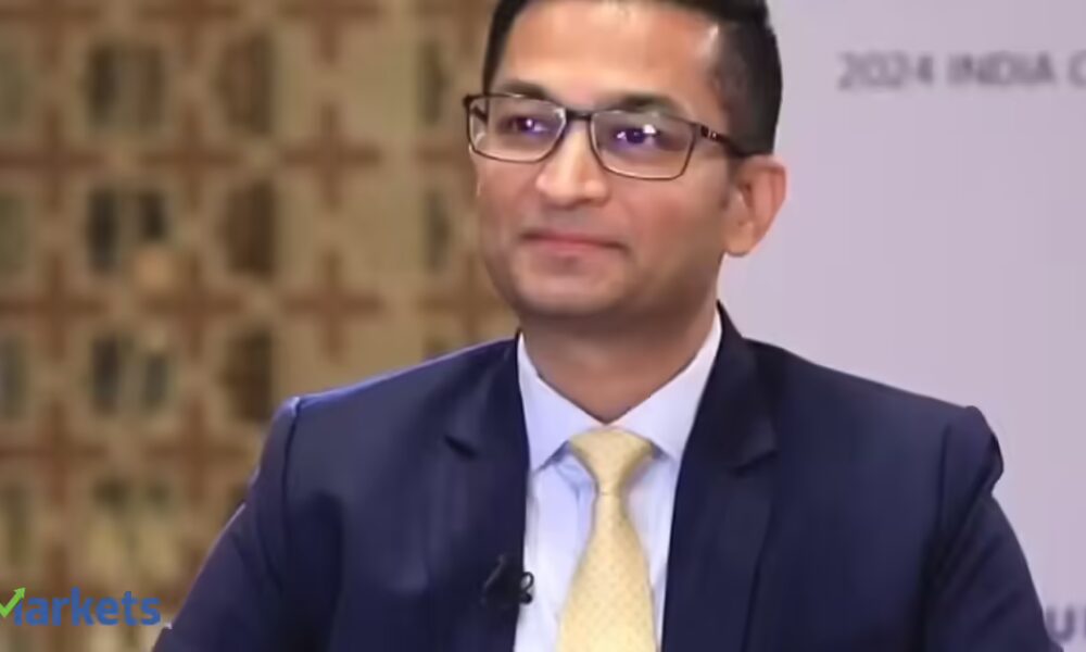 Amish Shah turns bullish on pharma, remains cautious on IT